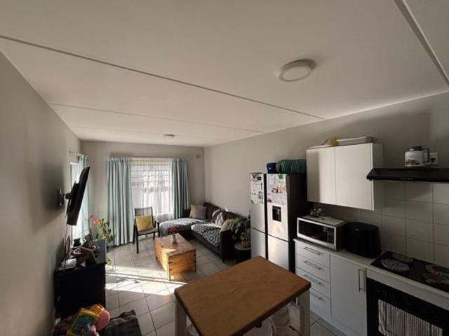 Apartment for sale in Cape Town, Western Cape