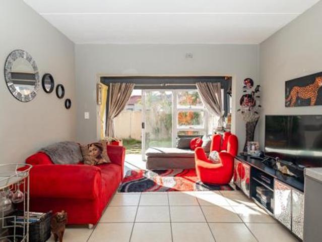 Apartment for sale in Cape Town, Western Cape