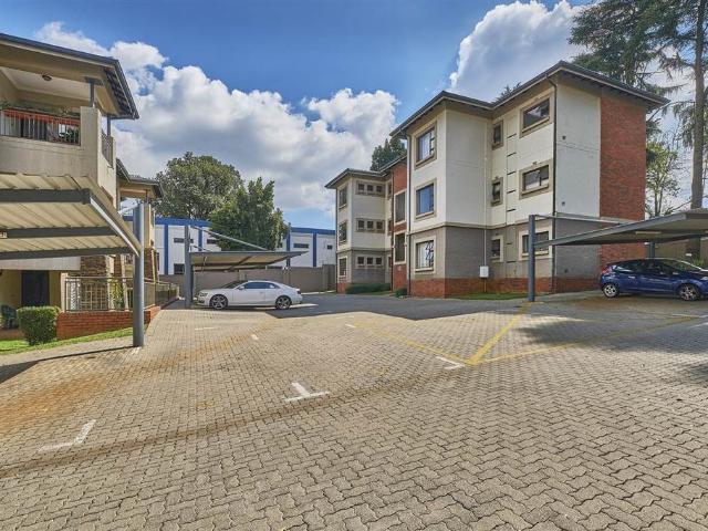 Apartment for sale in Vosloorus, Gauteng