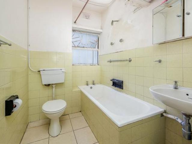 Apartment for sale in Cape Town, Western Cape