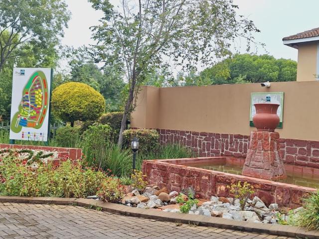 Apartment for sale in Alexandra, Gauteng