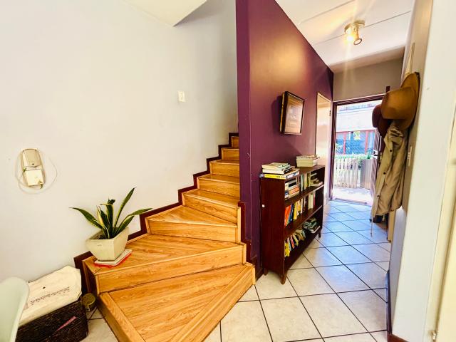 Apartment for sale in Sandton, City of Johannesburg Metropolitan Municipality
