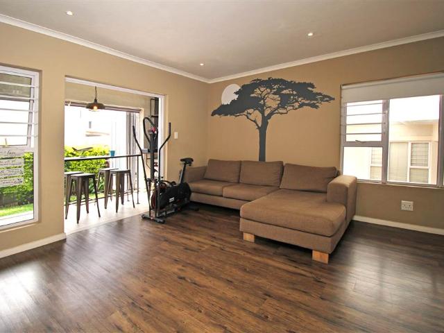 Townhouse for sale in Johannesburg, North & Sandton