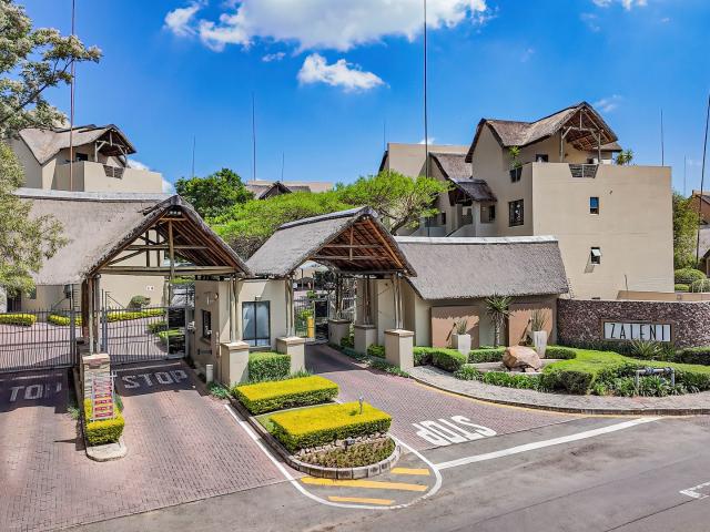 Apartment for sale in Sandton, City of Johannesburg Metropolitan Municipality