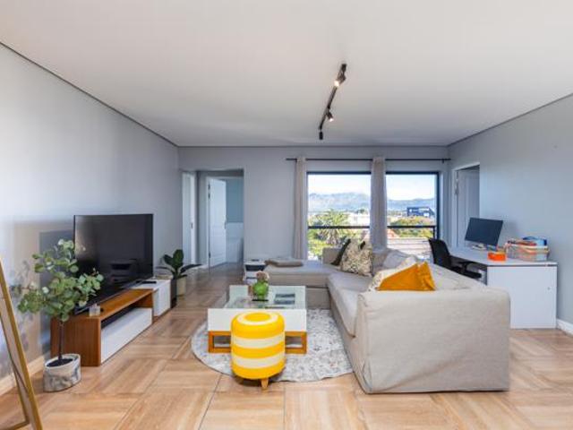 Apartment for sale in Cape Town, Western Cape