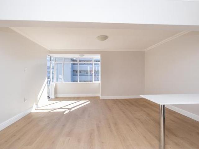 Apartment for sale in Cape Town, Western Cape
