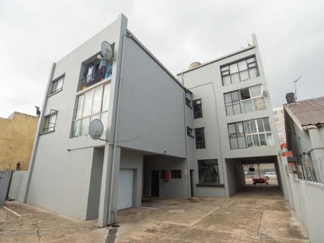 Apartment for sale in Nelson Mandela Bay Ward 18, Nelson Mandela Bay Metropolitan Municipality