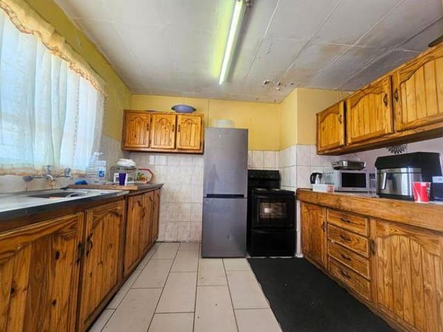 Apartment for sale in Dr Kenneth Kaunda, North West