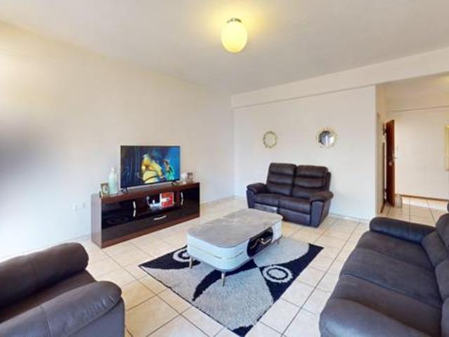 Apartment for sale in Dr Kenneth Kaunda, North West