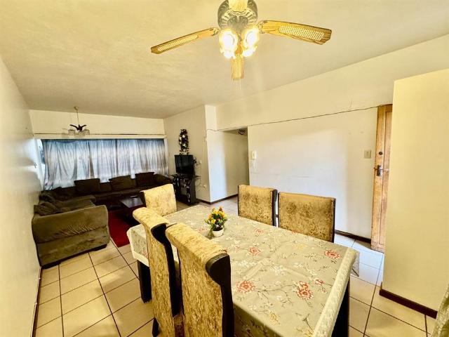 Apartment for sale in Dr Kenneth Kaunda, North West