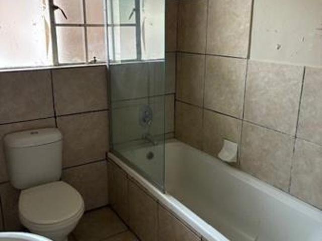 Apartment for sale in Potchefstroom, Tlokwe Local Municipality