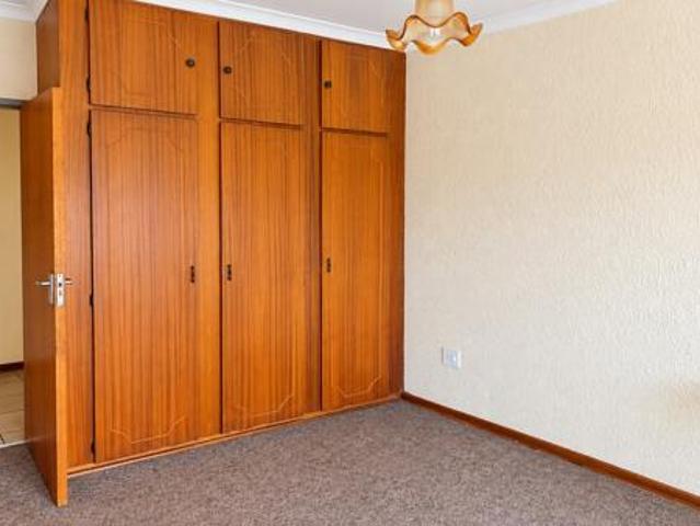 Apartment for sale in Potchefstroom, Tlokwe Local Municipality