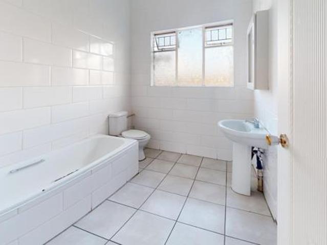 Apartment for sale in Dr Kenneth Kaunda, North West