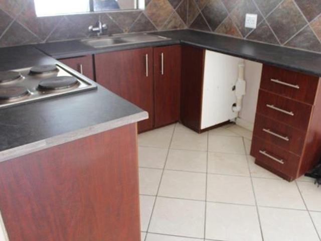 Apartment for sale in Dr Kenneth Kaunda, North West