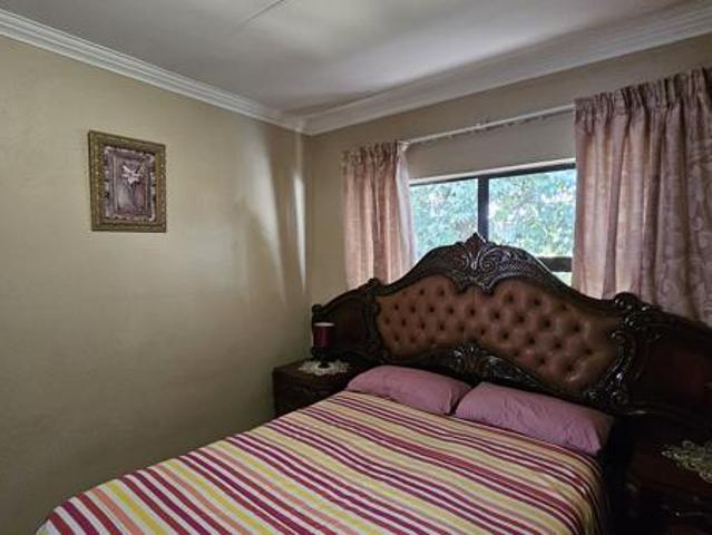 Apartment for sale in Dr Kenneth Kaunda, North West