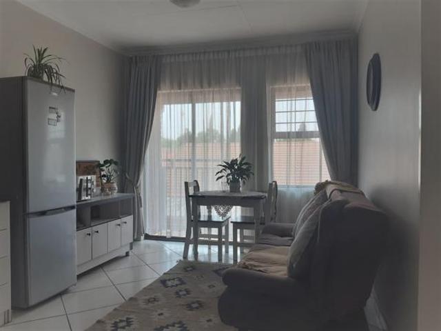 Apartment for sale in Potchefstroom, Tlokwe Local Municipality