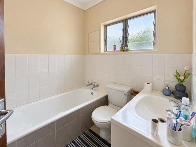 Apartment for sale in Potchefstroom, Tlokwe Local Municipality