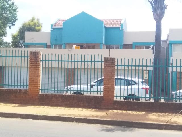Apartment for rent in Waterkloof, Gauteng