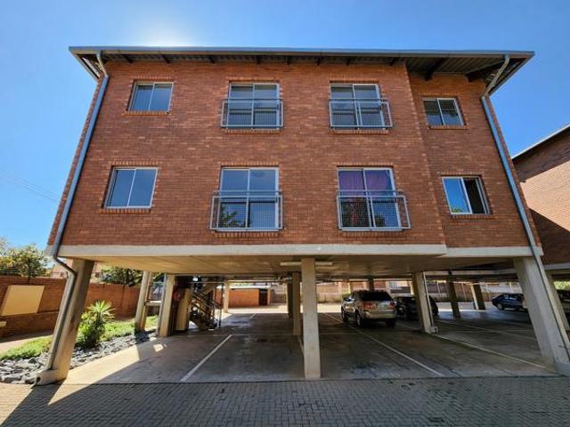 Apartment for rent in Waterkloof, Gauteng