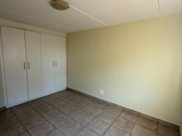 Apartment for rent in Waterkloof, Gauteng