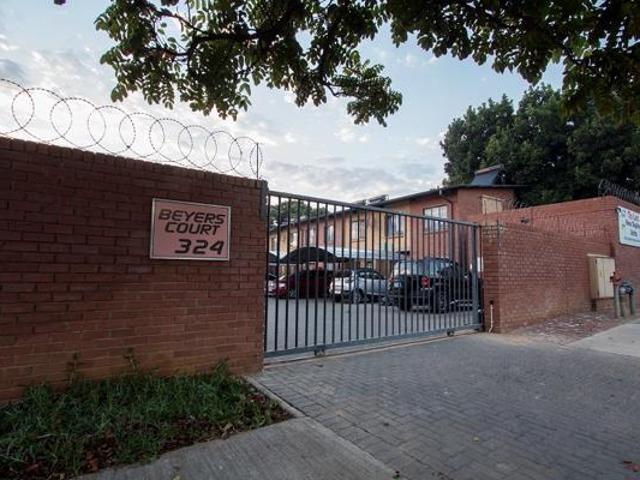 Apartment for rent in Waterkloof, Gauteng