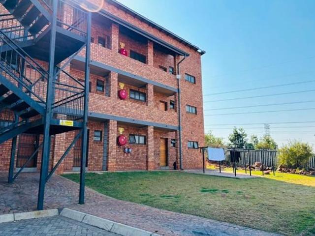 Apartment for rent in Waterkloof, Gauteng
