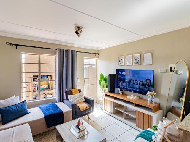 Apartment for sale in Waterkloof, Gauteng