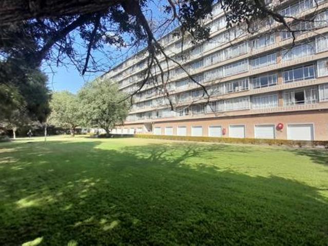 Apartment for rent in Waterkloof, Gauteng