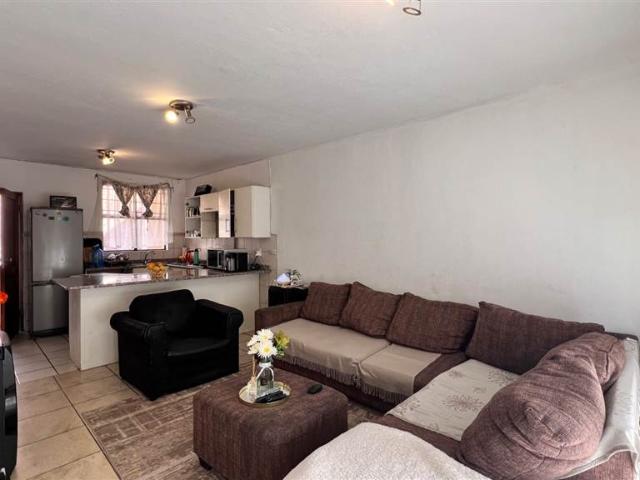 Apartment for sale in Vosloorus, Gauteng