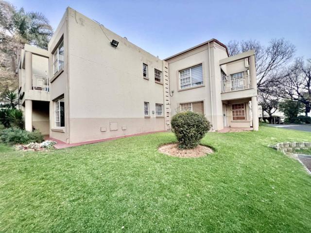 Apartment for sale in Vosloorus, Gauteng