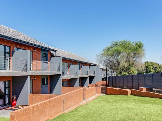 Apartment for sale in Vosloorus, Gauteng