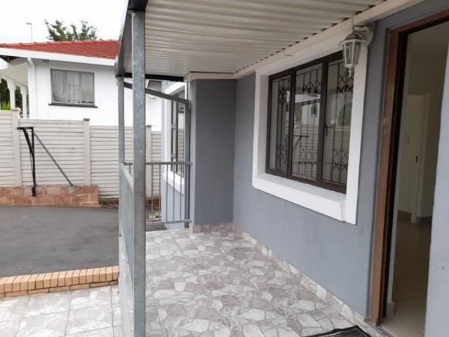 Apartment for rent in Seaview, Kwazulu-natal