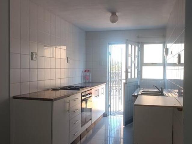 Apartment for rent in Seaview, Kwazulu-natal