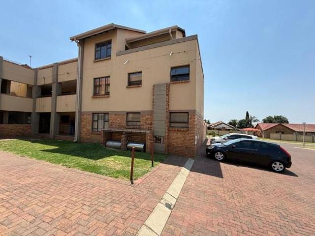 Apartment for sale in eMalahleni, Emalahleni Local Municipality