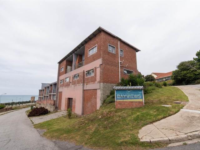 Apartment for sale in Port Elizabeth, Eastern Cape