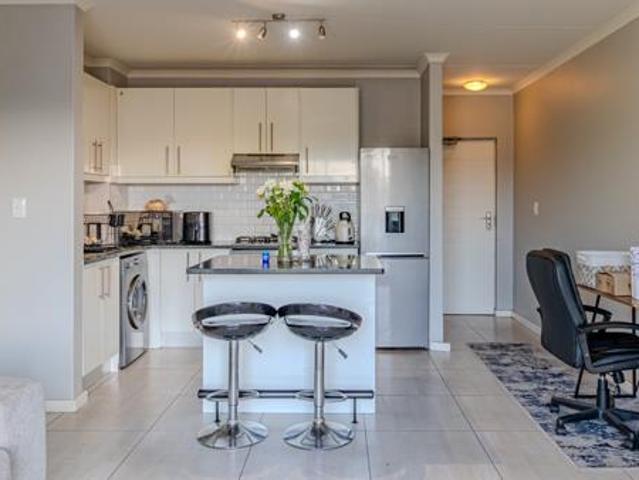 Apartment for sale in Cape Town, Western Cape