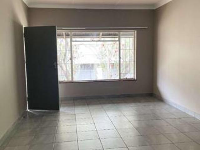 Apartment for rent in Waterkloof, Gauteng