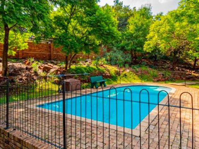 Apartment for rent in Waterkloof, Gauteng