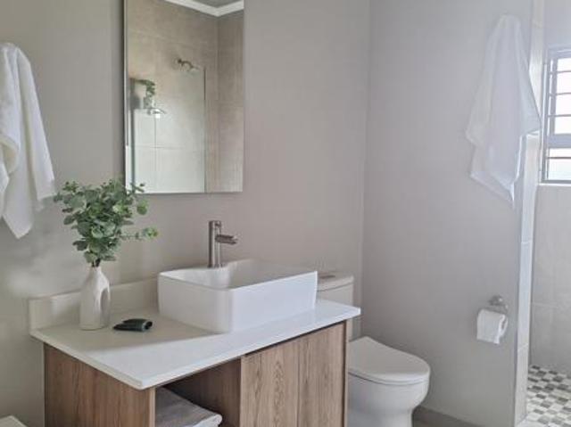 Apartment for rent in Waterkloof, Gauteng