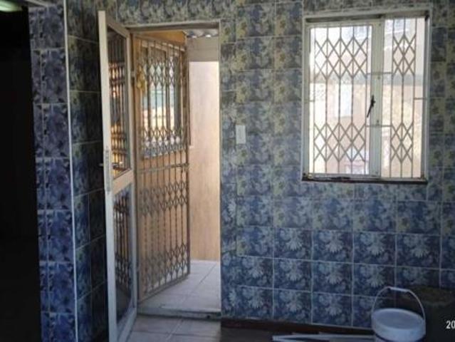 Apartment for rent in Chatsworth, Kwazulu-natal