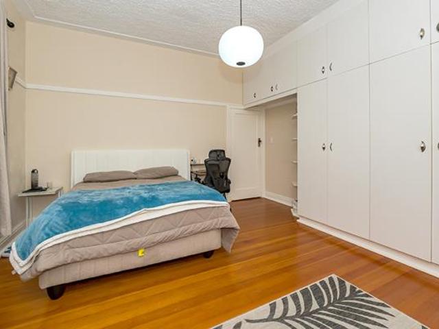 Apartment for sale in Cape Town, Western Cape