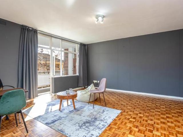 Apartment for sale in Cape Town, Western Cape