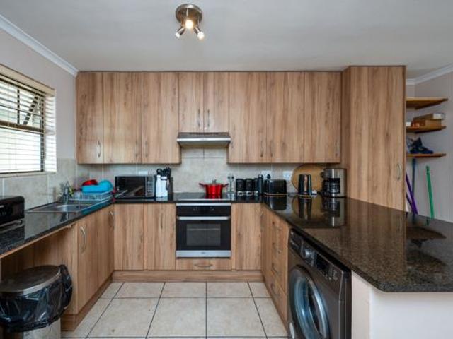 Apartment for sale in Cape Town, Western Cape