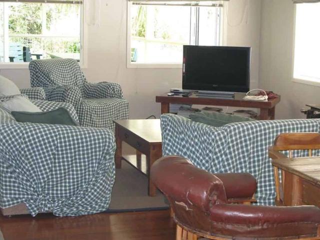 Apartment for rent in Awhitu