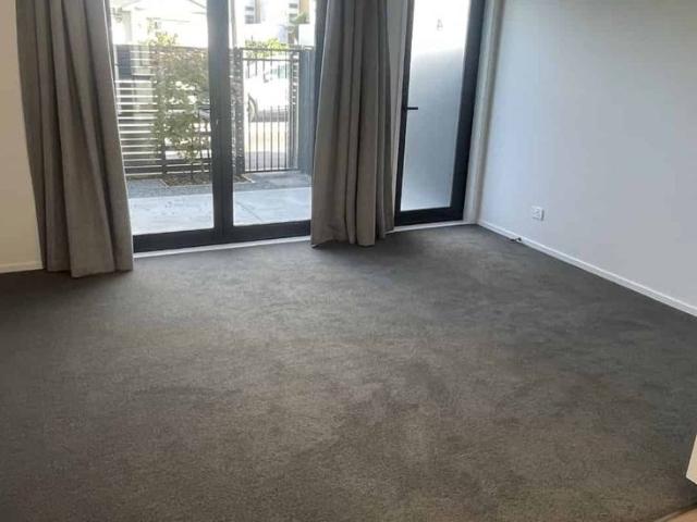 Apartment for rent in Heathcote, Canterbury
