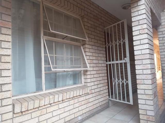 Apartment for sale in Tlhabane, North West