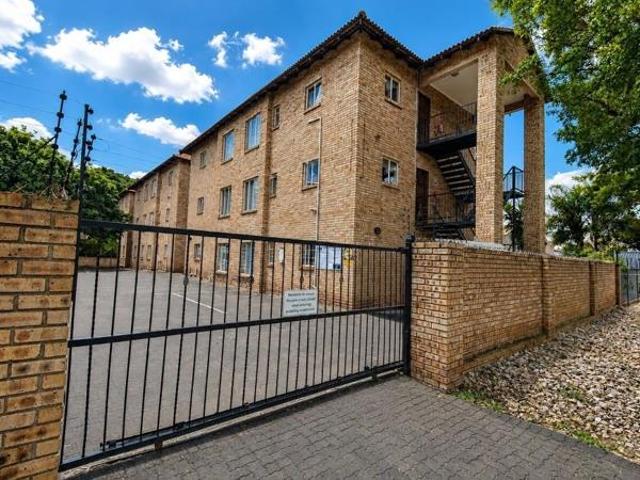 Apartment for sale in Tlhabane, North West