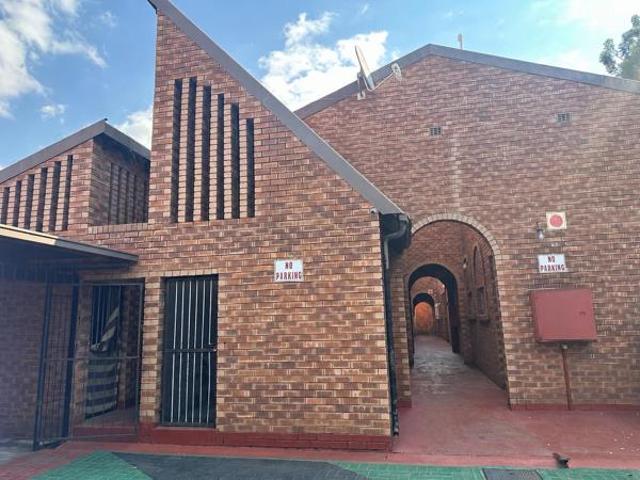 Apartment for sale in Tlhabane, North West