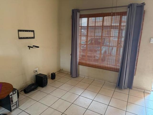 Apartment for sale in Tlhabane, North West
