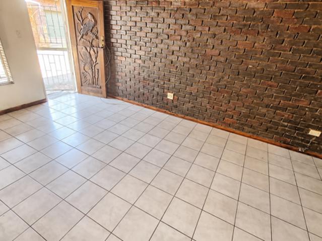 Apartment for sale in Tlhabane, North West